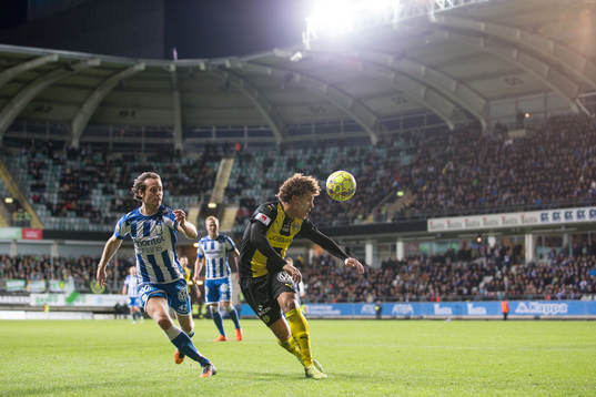 IFK Göteborgs Mikkel Diskerud mot Hammarbys Neto Borges