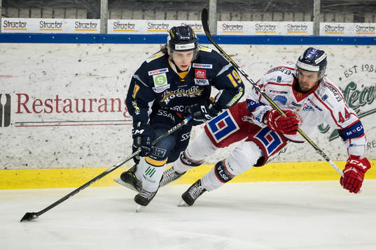 Borlänges Markus Nygren och Västerviks Oskar Carlsson  i