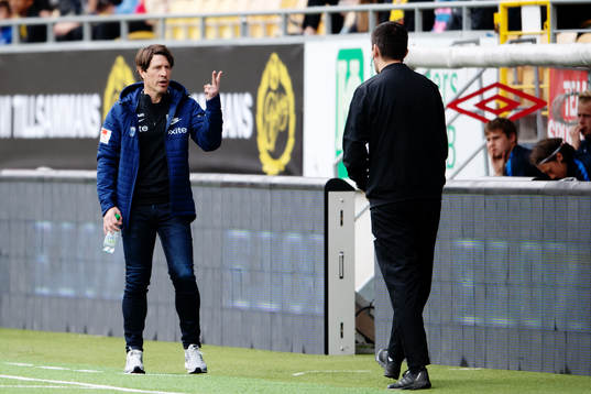Sirius tränare Kim Bergstrand reagerar