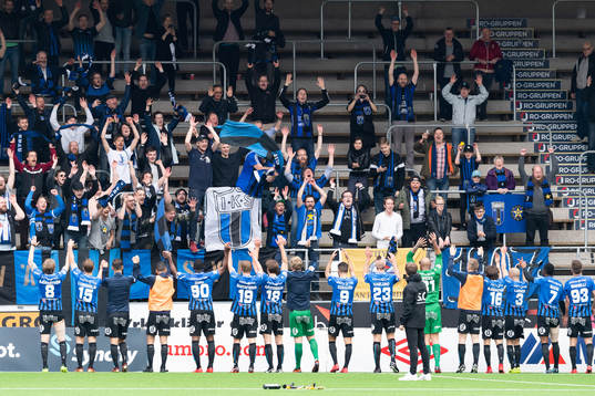Sirius spelare tackar klacken