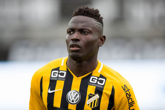 Häckens Alhassan Kamara innan fotbollsmatchen i