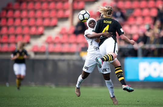 s Madeleine Rohr i en duell