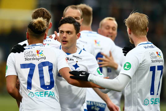 Norrköpings spelare jublar
