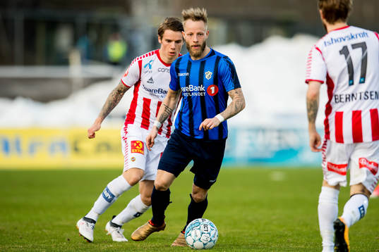 Robert Taylor of Tromsø and Tonny Brochmann of Stabæk