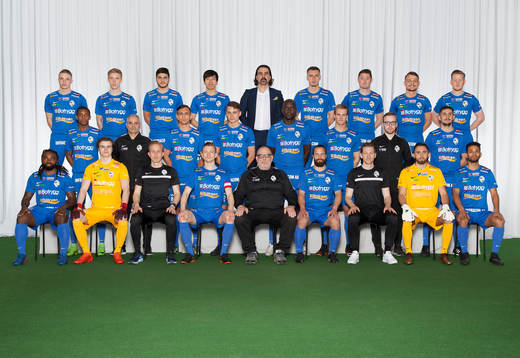  Fredrik Alm, Erik Olofsson, Mikael Saglamoglu, Yasuoka Takuto, manager Melke Alan, Esat Jashari, Gibson Bardsley, Ilir Terbunja, Dominic Furness. Mittenledet från vänster: Matheus Garcia Fernandes, material/lagledare Hussein Abdel-Nabi, Felipe Reidler de Moraes, Pontus Rödin, Ivan Bukenya, Henrik Larsvik, fysioterapeut Kalle Torvaldsson, Shkelqim Pacolli. Sittande från vänster: Michael Uwezu, Simon Bandh, tränare Jesper Ny, Patrik Johansson, material/lagledare Lennart Nyström, Kyle Knotek, målvaktstränare Herman Skullerud Hansen, Michael Hartmann, Christoffer Forsell.