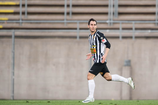 Landskronas Alexander Tkacz jublar efter sitt 1-1 mål