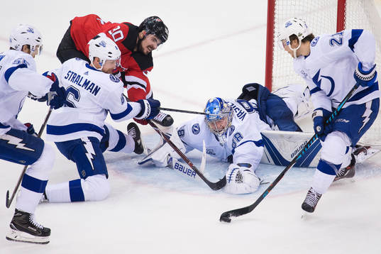 Devils Marcus Johansson utmanar Tampa Bays Braydon Coburn,