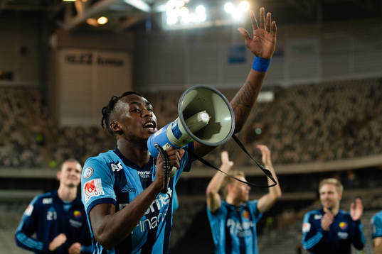 Djurgårdens Philana Tinotenda Kadewere jublar