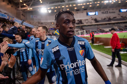 Djurgårdens Philana Tinotenda Kadewere jublar