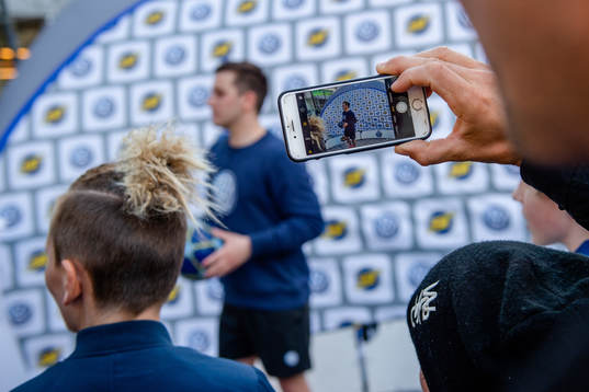SkillTwins Josef och Jakob El-Zein fotograferas