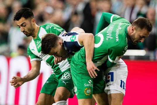Hammarbys Jiloan Hamad och Muamer Tankovic i kamp om bollen