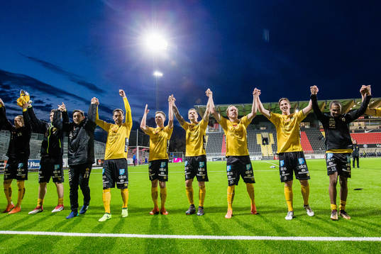 Elfsborgs spelare jublar