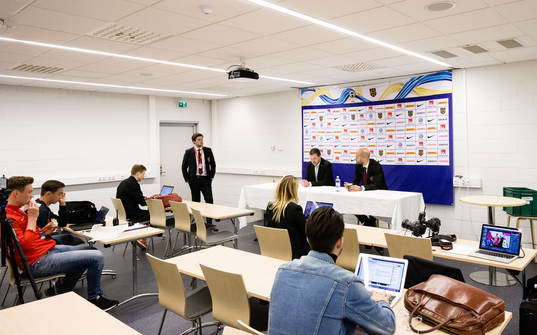 Vy över pressrummet på Grimsta IP