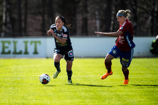 Linköpings Anna Oskarsson  och Vittsjös Hannah Wilkinson