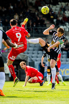 Värnamos Pär Cederqvist och Landskronas Philip Andersson