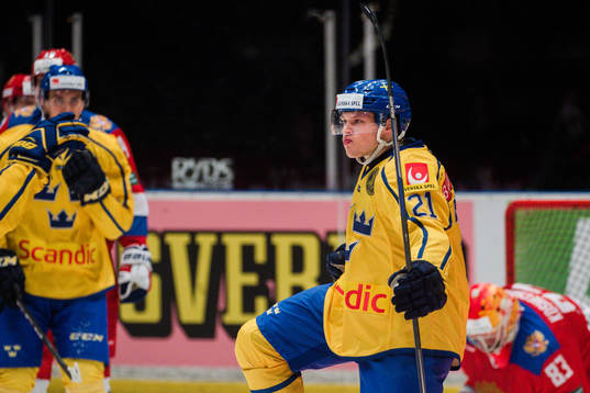 Sveriges Lawrence Pilut jublar