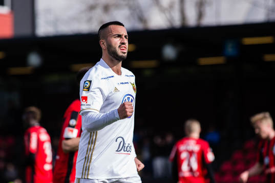 Östersunds Brwa Nouri jublar efter 1-0 på straff