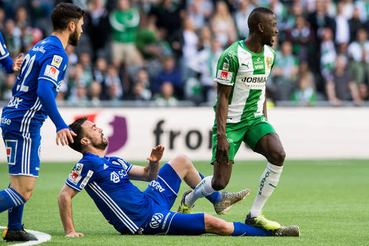 Sundsvalls Carlos Gracia och Hammarbys Pa Amat Dibba