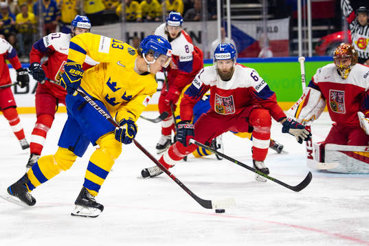 Sveriges Mattias Janmark mot Tjeckiens Adam Polasek och