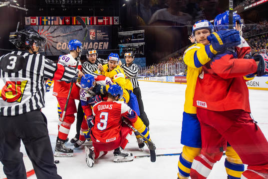 Sveriges Mikael Backlund i bråk med Tjeckiens  Michal