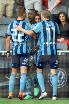 Djurgårdens Philana Tinotenda Kadewere jublar med