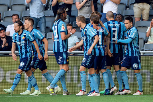 Djurgårdens Philana Tinotenda Kadewere jublar med