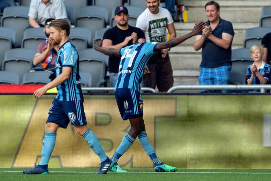 Djurgårdens Philana Tinotenda Kadewere jublar med