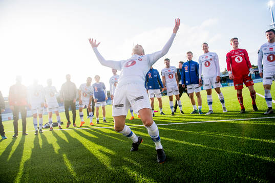 Kristoffer Løkberg of Ranheim celebrates in front of his teammates