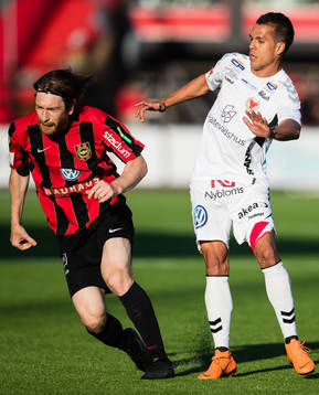Brommapojkarnas Markus Gustafsson och Kalmars Hiago Ramiro