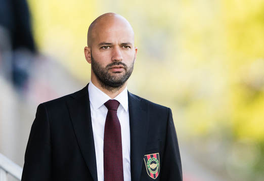 Brommapojkarnas tränare Luis Pimenta innan fotbollsmatchen i Allsvenskan mellan Brommapojkarna och Kalmar den 18 maj 2018 i Stockholm. 