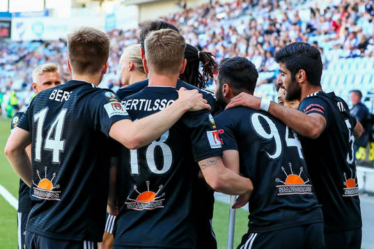 Dalkurds Ferhad Ayaz jublar efter 0-1