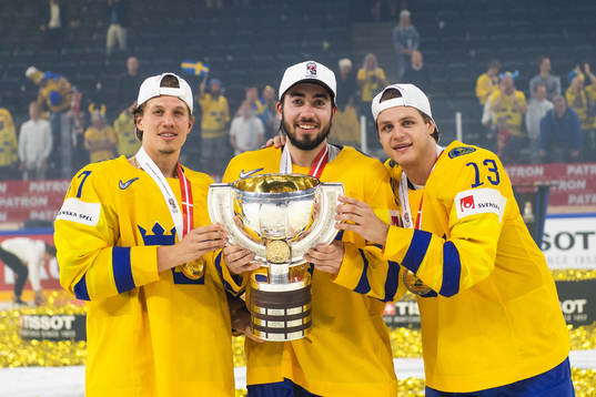 Sveriges Rickard Rakell, Mika Zibanejad och Mattias Janmark