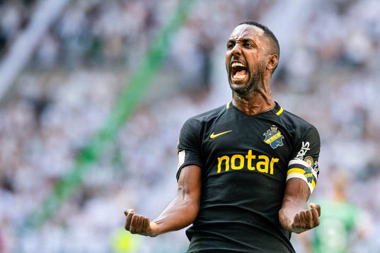 s Henok Goitom jublar efter fotbollsmatchen i Allsvenskan mellan Hammarby och AIK den 20 maj 2018 i Stockholm.