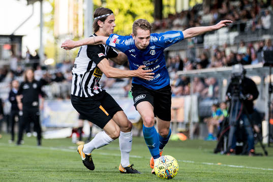Landskronas Adi Nalic och Halmstads Andreas Bengtsson