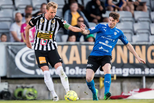 Landskronas Viktor Svensson och Halmstads Jonathan Svedberg