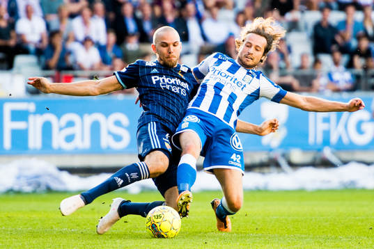 Djurgårdens Marcus Danielson och IFK Göteborgs Mikkel