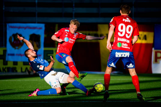 Helsingborgs Andreas Landgren och Norrbys Kardo Sarchel Aso