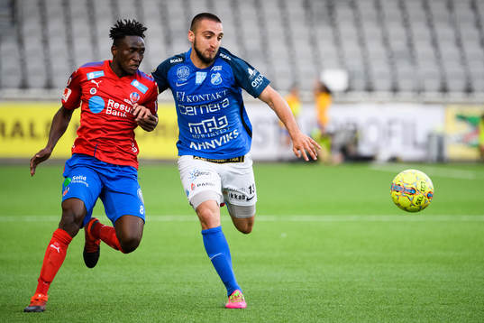 Helsingborgs Mamudu Moro och Norrbys Kardo Sarchel Aso Omar