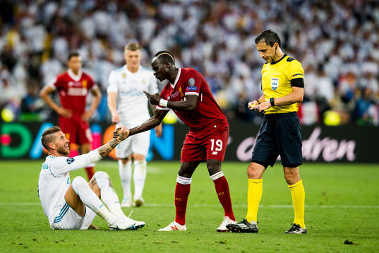 Sergio Ramos of Real Madrid and Sadio Mané of Liverpool