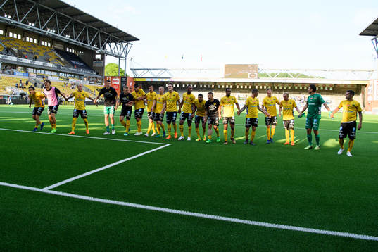 Elfsborgs spelare tackar publiken