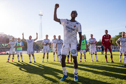 Djurgårdens Philana Tinotenda Kadewere jublar