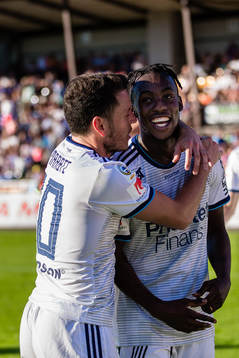 Djurgårdens Philana Tinotenda Kadewere jublar med Kerim