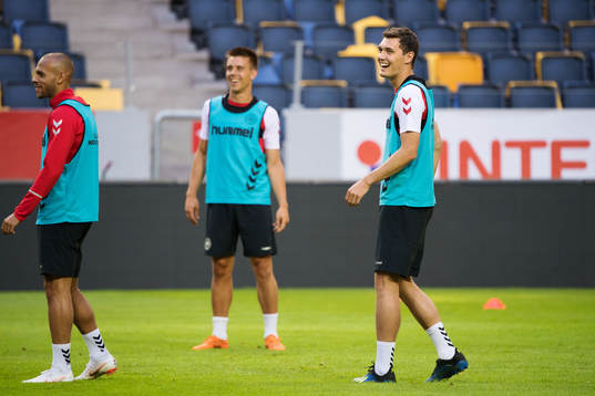 Andreas Christensen (t h)