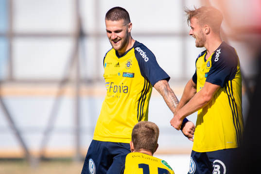 Ängelholms Oliver Stojanovic Fredin jublar