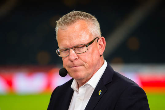 Sveriges förbundskapten Janne Andersson intervjuas i Cmores studio
