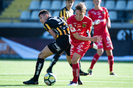Elfsborgs Marcus Ejerblad och Häckens Ali Youssef