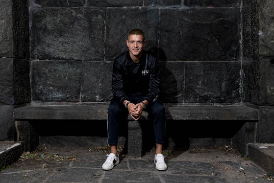 Fotbollsspelaren Kristoffer Peterson som spelar i Heracles