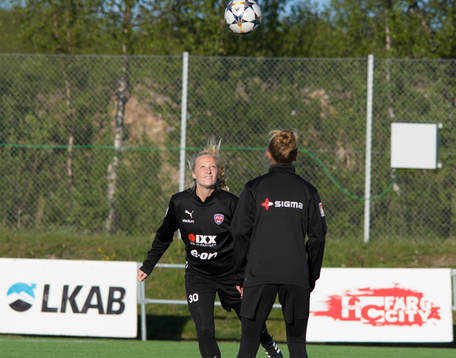 målvakt Josephine Frigge