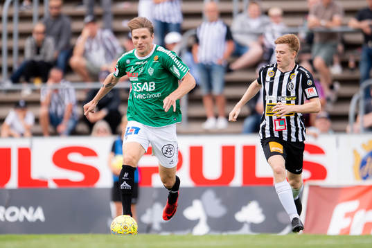 Brages Marcus Astvald och Landskronas Dennis Glofsson