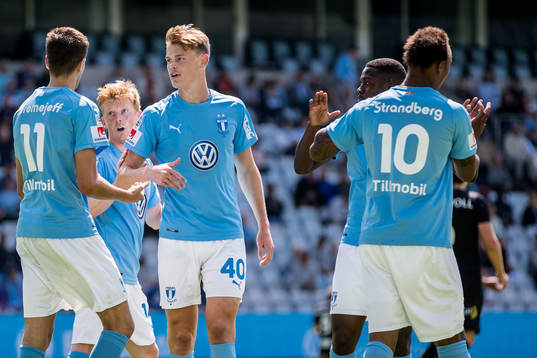 Malmö FFs Anders Christiansen och Hugo Andersson jublar